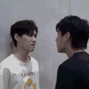 香港女演员吃瓜图片视频,网络热议不断