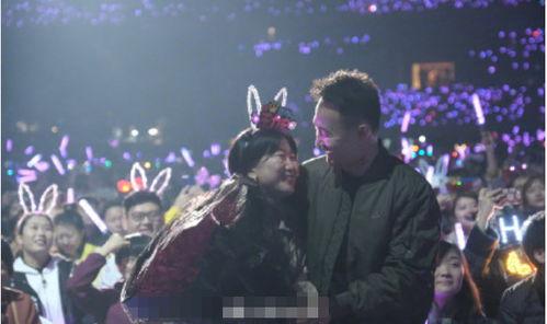 明星吃瓜粉丝求婚视频大全,粉丝求婚大作战！