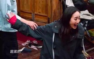 现实中的男人吃瓜视频,男人吃瓜视频背后的社会现象与心理解读