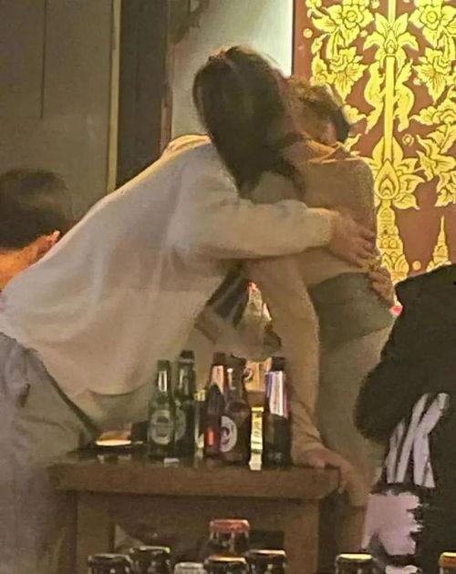 女子打人吃瓜事件视频大全,视频大全揭秘惊人瞬间