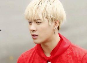 伦敦王嘉尔吃瓜事件视频,真相揭秘与网络热议