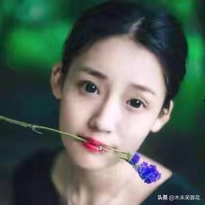 张雨婷吃瓜的视频,揭秘娱乐圈幕后故事