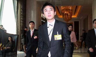 校长现场吃瓜视频大全,视频大全揭秘校园趣闻