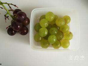 幼儿园吃葡萄哈密瓜视频,宝贝们品尝葡萄与哈密瓜的甜蜜瞬间