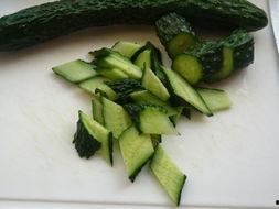 吃瓜怎么做法好吃视频,跟着视频学做美味吃瓜攻略