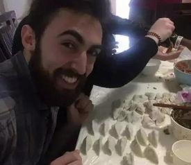 外国人吐口水吃瓜视频,揭秘跨国文化交流中的趣味瞬间