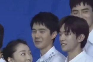 刘昊然吃瓜眼神 视频,揭秘娱乐圈幕后真相