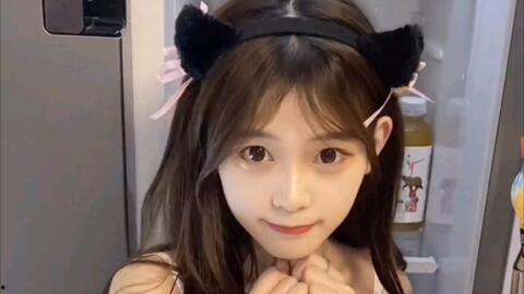 搞笑版的瓜瓜吃瓜视频在线观看,笑料横生，搞笑视频在线狂欢！