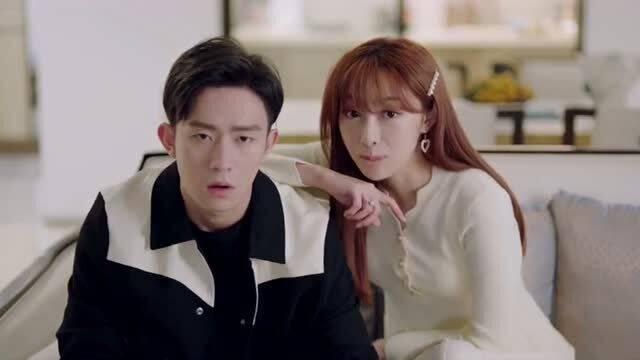 中韩情侣吃瓜视频,甜蜜互动引网友热议