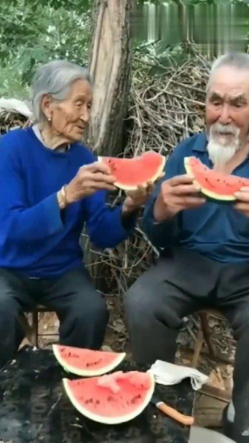 台湾婆婆吃瓜视频,揭秘娱乐圈幕后故事