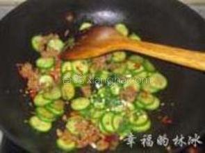 煮圆小瓜如何煮熟吃视频,煮圆小瓜的简单烹饪教程