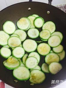 煮圆小瓜如何煮熟吃视频,煮圆小瓜的简单烹饪教程