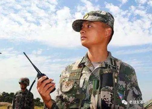 台湾上尉吃瓜图片大全视频,揭秘军营里的欢乐时光