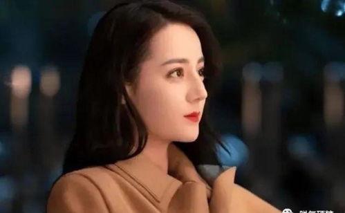 美女吃瓜甜不甜的视频,揭秘甜度大揭秘！