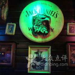 长沙骑士酒吧吃瓜事件视频,一场网络热议的酒吧冲突揭秘