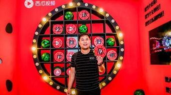 西瓜视频表演吃瓜,一场别开生面的“吃瓜”表演盛宴